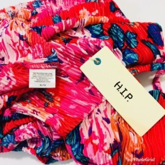 H.I.P. Womens Pink Floral Cold Shoulder Short Sleeve Crinkle Blouse Sz XS New - Picture 4 of 9